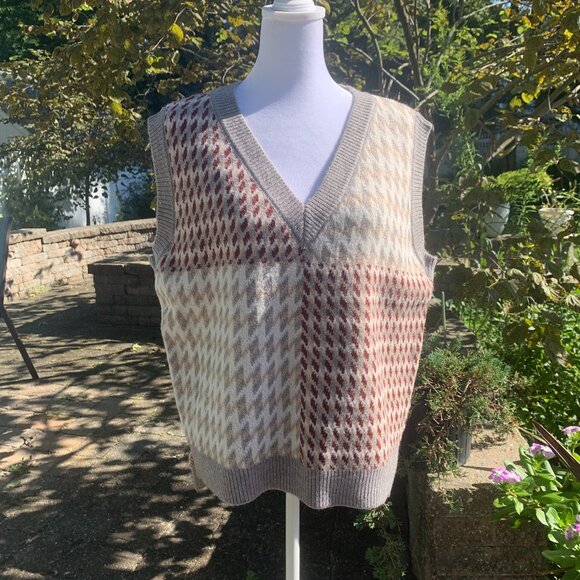 ASOS QED London Knitted Singlet in Multi Print Sweater Vest Oversized - Picture 3 of 16